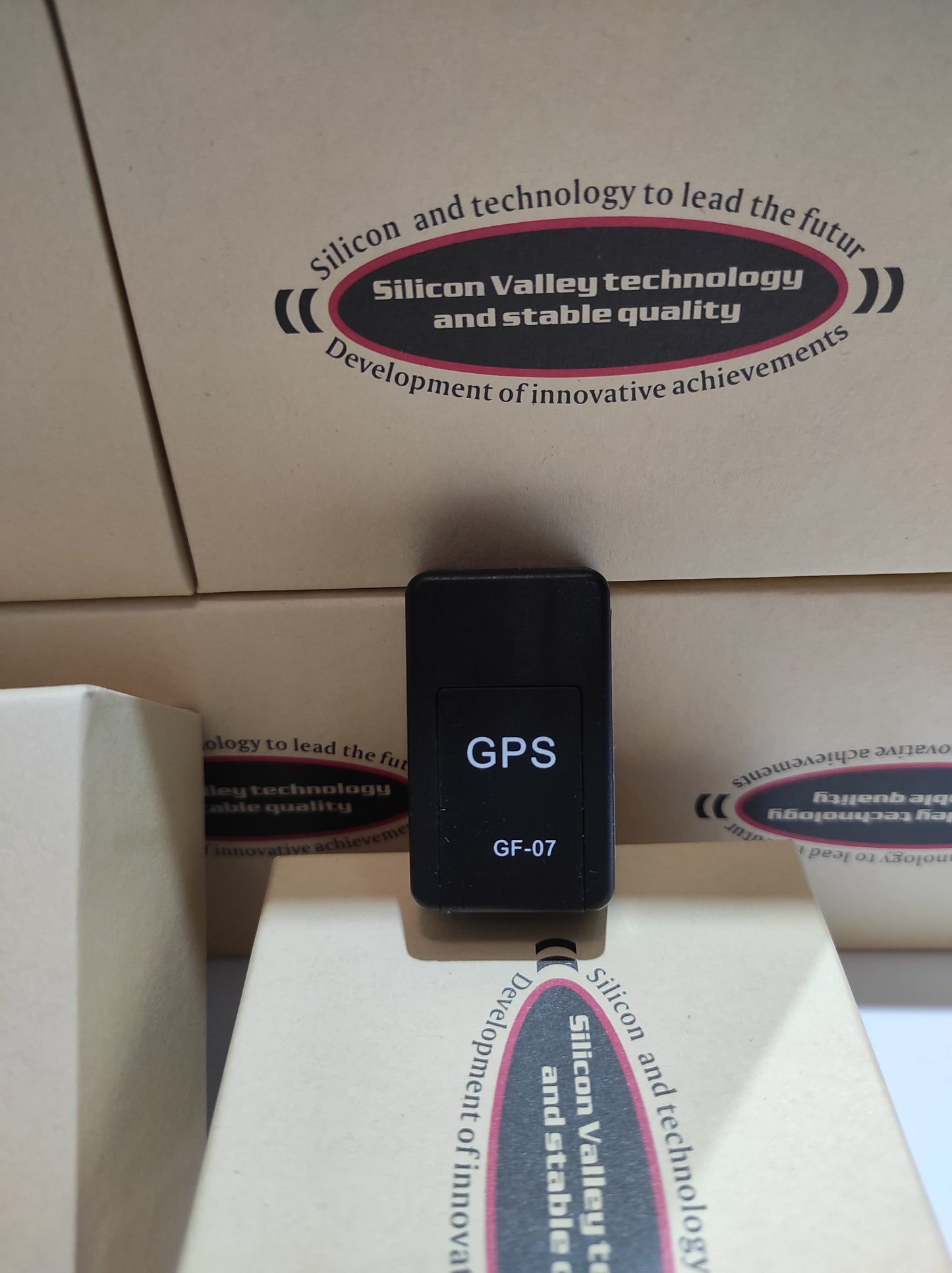 Mini localizador GPS magnético